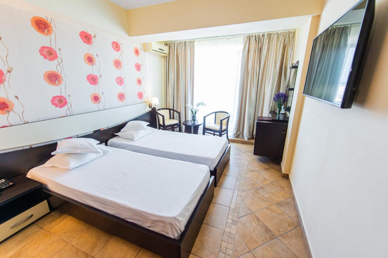 Hotel Prestige مامايا المظهر الخارجي الصورة